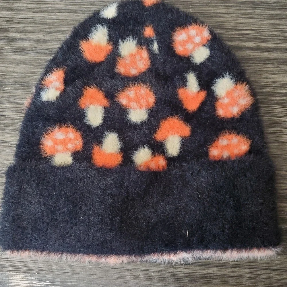 Children's Youth‎ Orange Cap Mushrooms Toadstool Winter Hat - SOFT 100% Acrylic